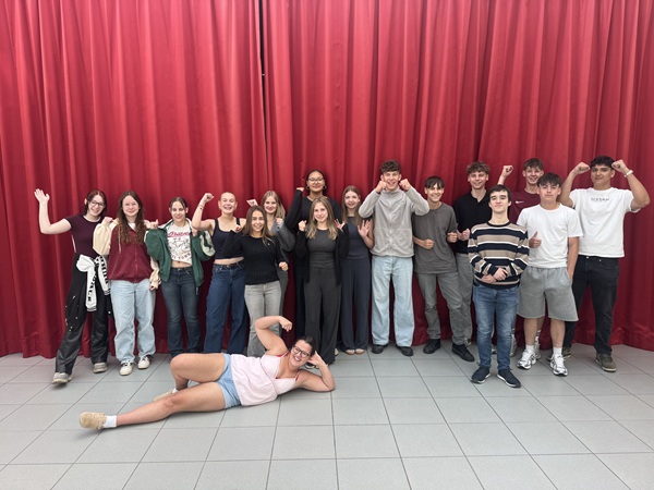 Der Kurs 11_D_GK_1 des Gymnasiums in Idar-Oberstein hat sich sehr gefreut. 
