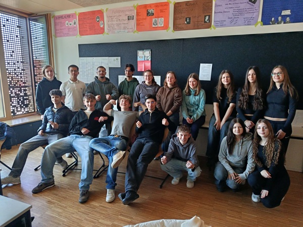 Große Freude auch bei der Klasse 9b der Verbundschule am Rotmoos in Isny. 